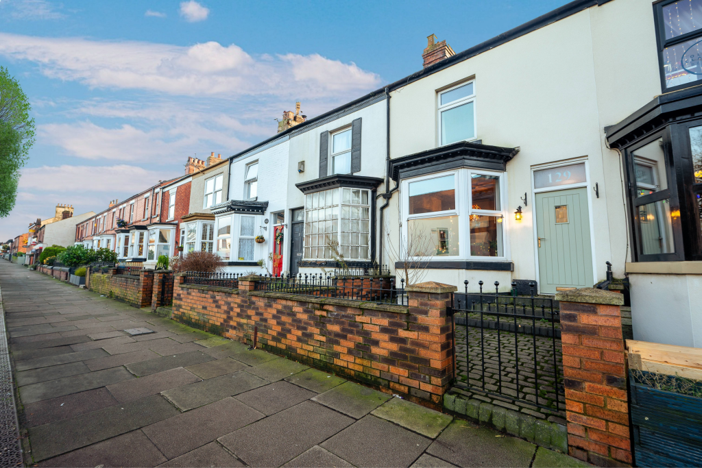 Main image of property: High Street, Newton-le-Willows, Merseyside