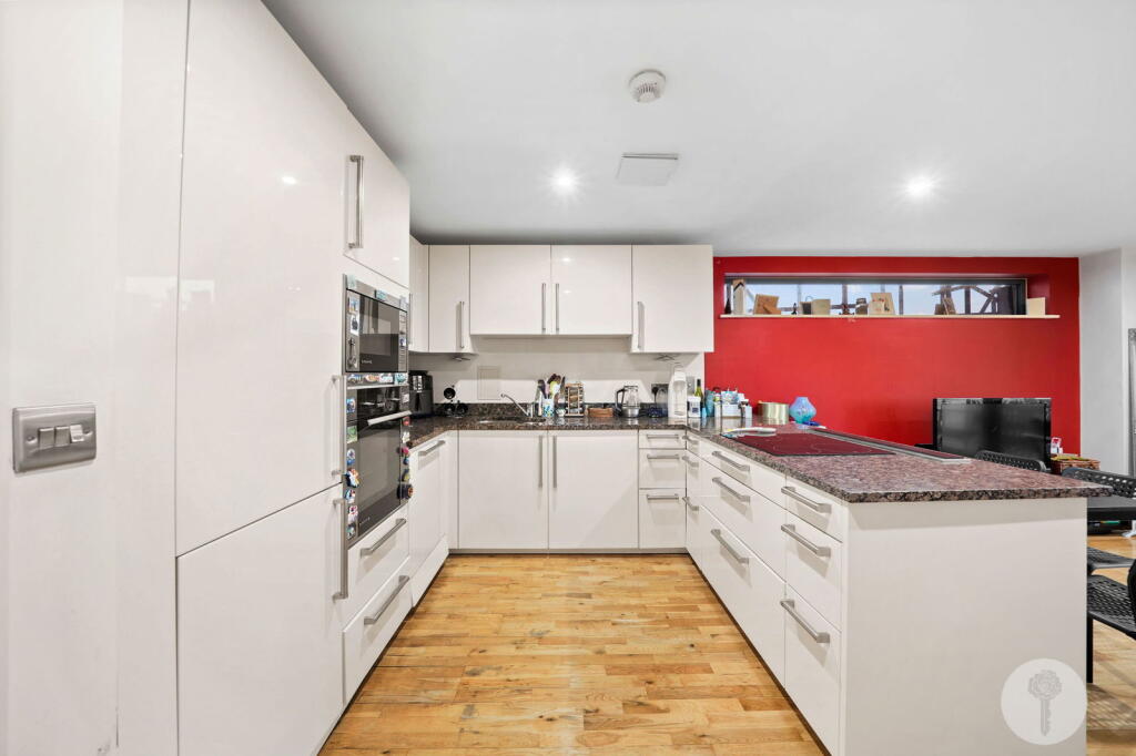 Main image of property: Parkview Apartments, Langdon Park, E14
