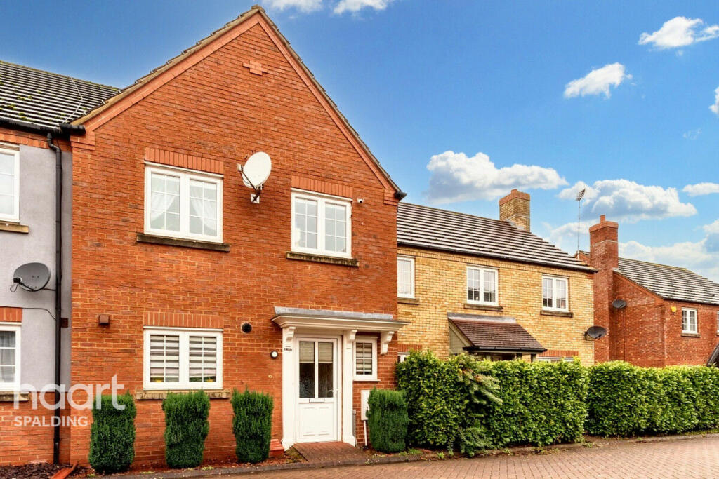 Main image of property: Kinderley Close, Sutton Bridge