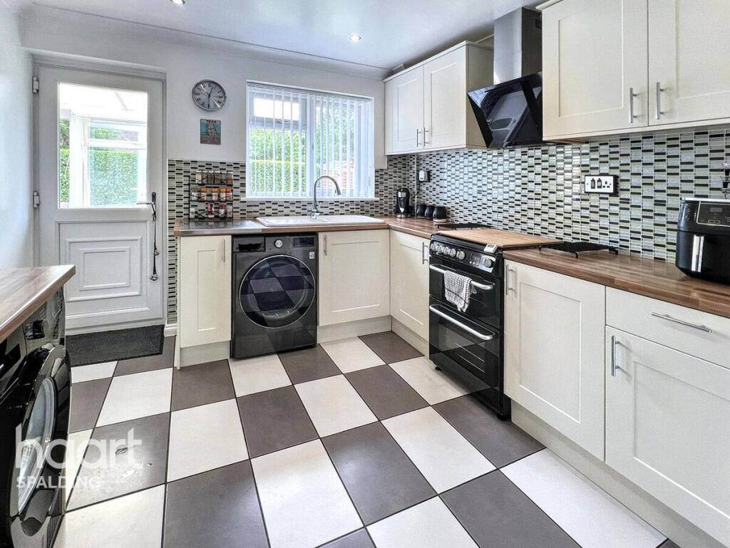Main image of property: Glen Gardens, Spalding