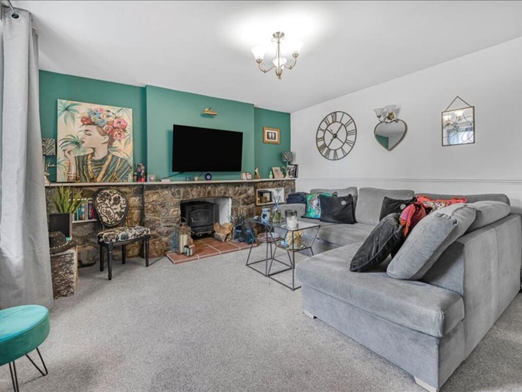 Additional property image - Bath Road, Longwell Green, BS30