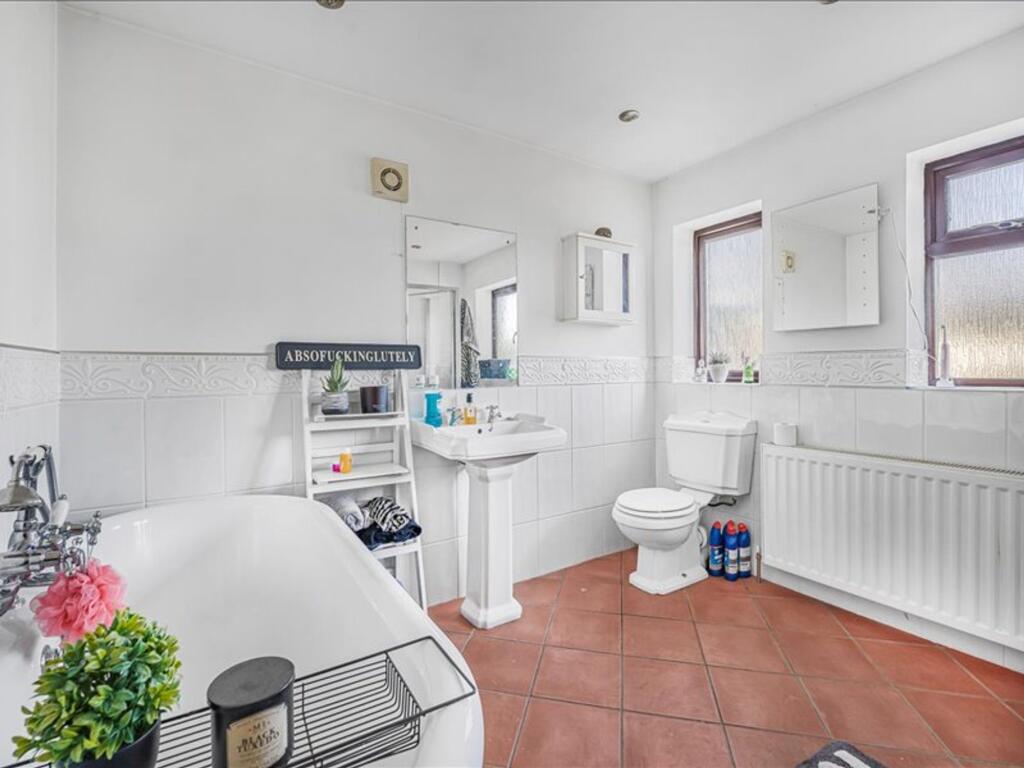 Additional property image - Bath Road, Longwell Green, BS30