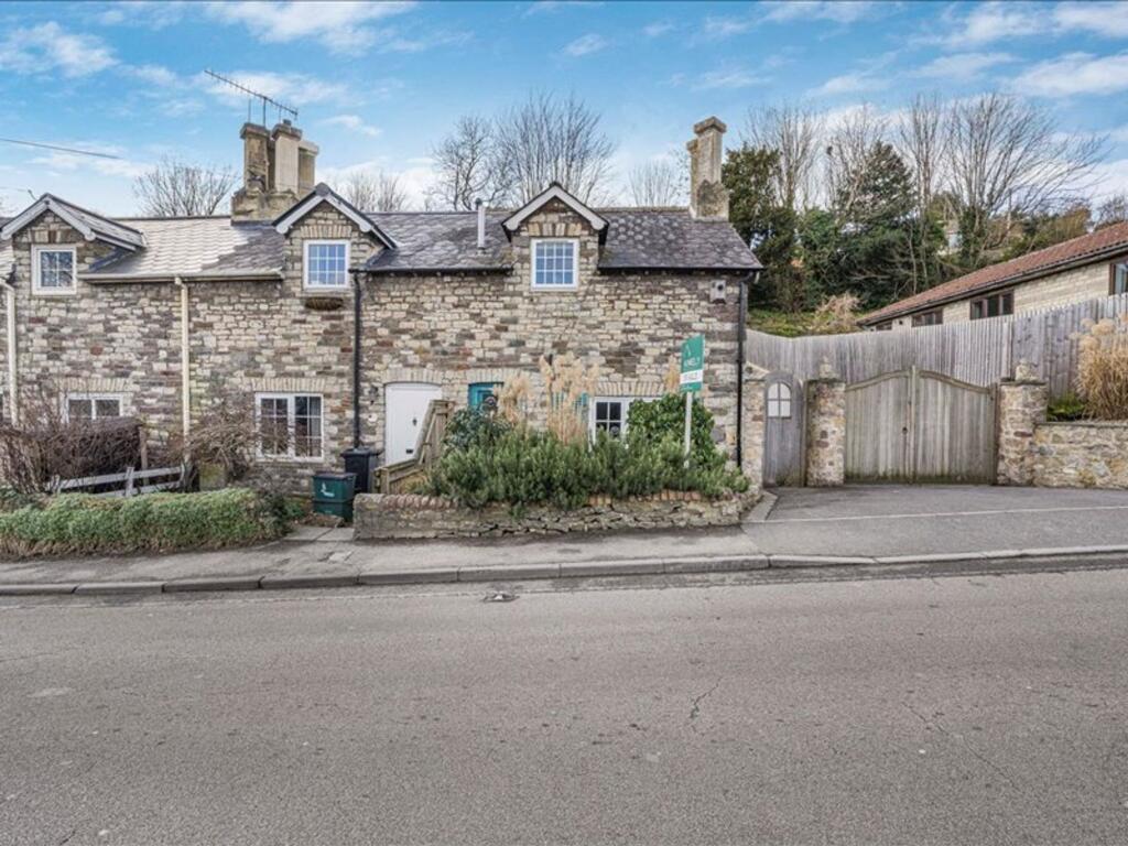 Main image of property: Bath Road, Saltford, BS31
