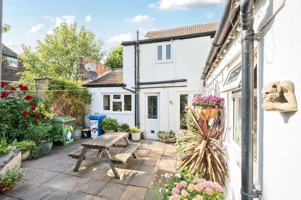Main image of property: High Street, Queenborough, ME11