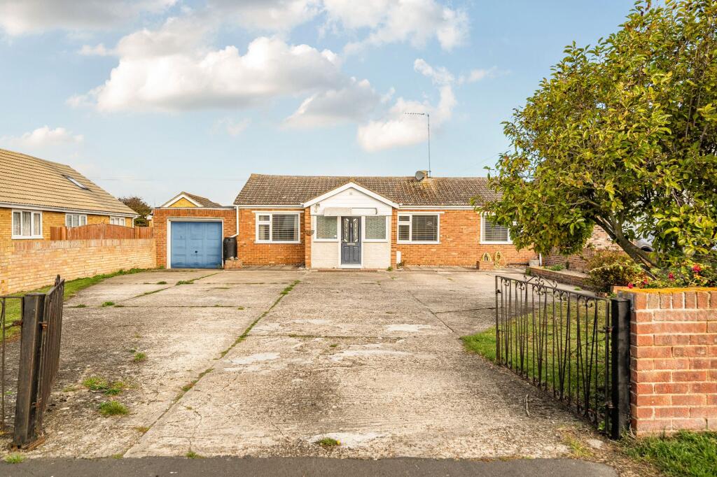 3 bedroom detached bungalow