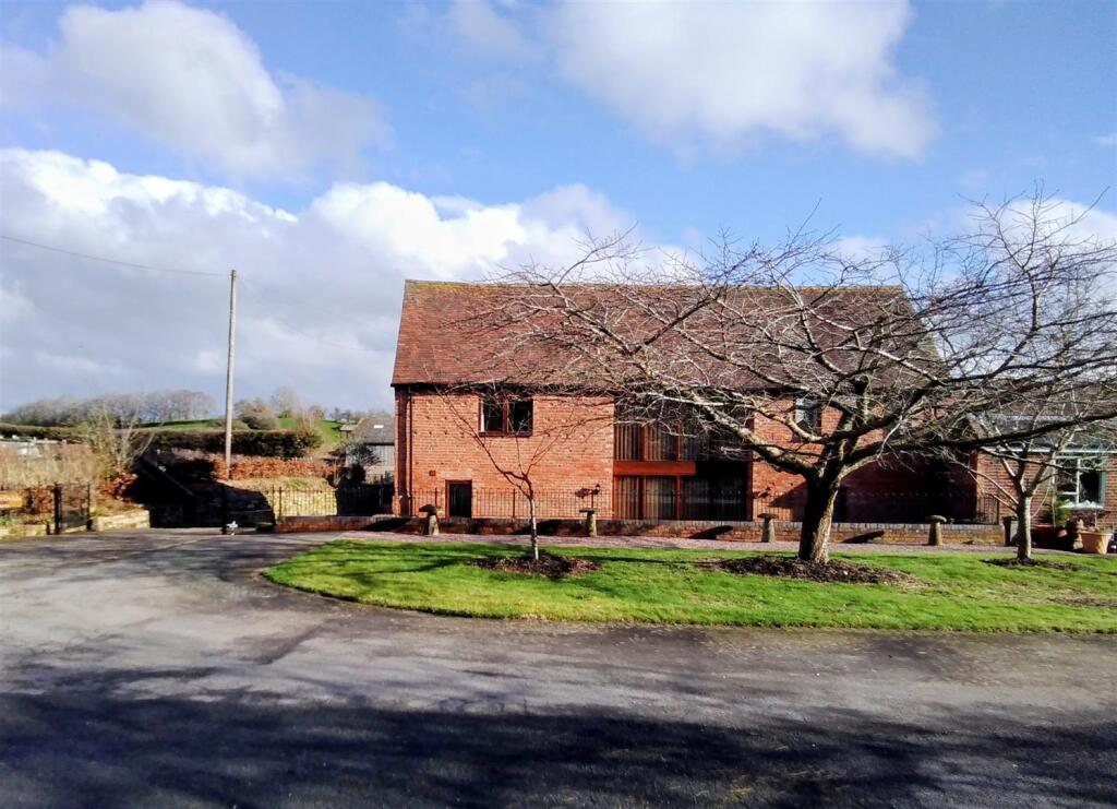 Main image of property: Priory Farm Lane, Inkberrow WR7 4HU