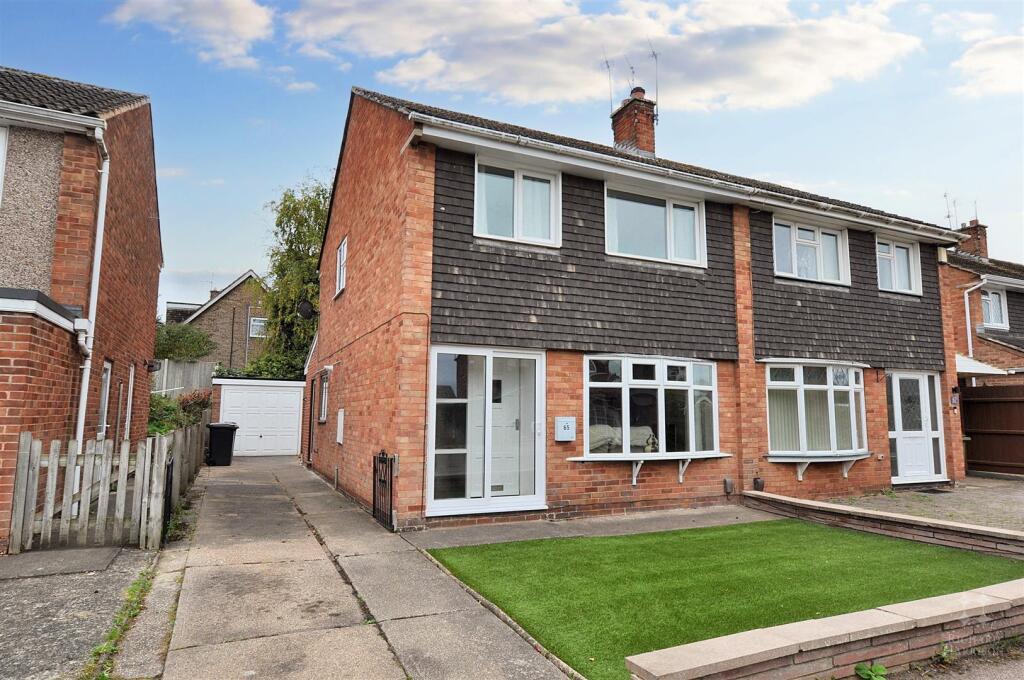 Main image of property: Kenilworth Avenue, Loughborough