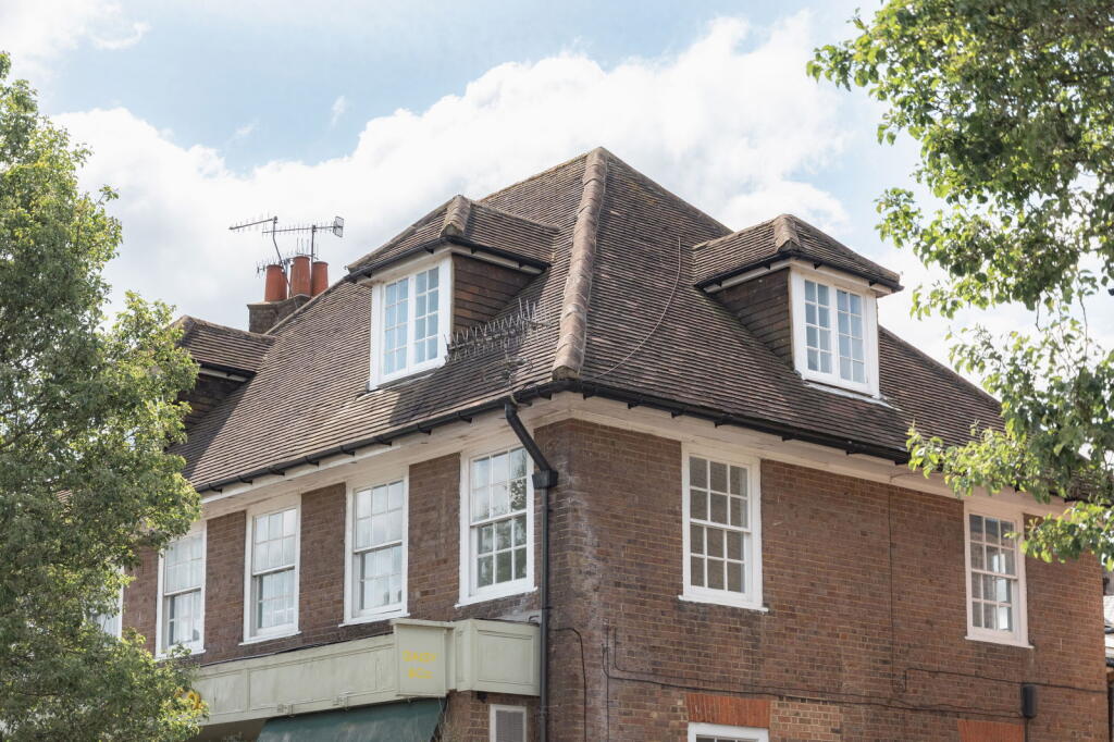 Main image of property: High Street, Berkhamsted, HP4 1AB