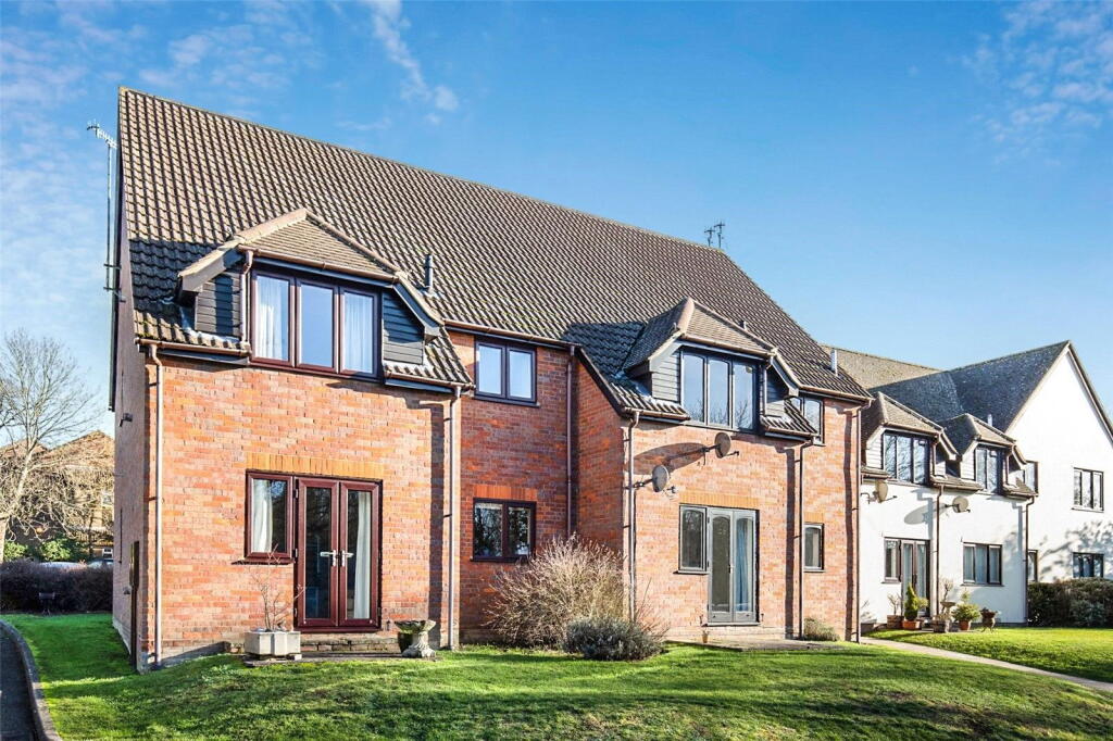Main image of property: Balfour Mews, Bovingdon, Hemel Hempstead, HP3 0SE