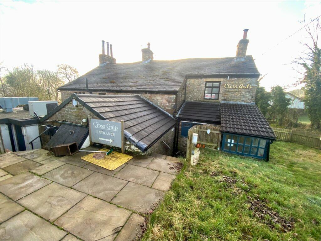 Additional property image - Cross Gaits Inn, Beverley Road, Blacko, BB9 6RF