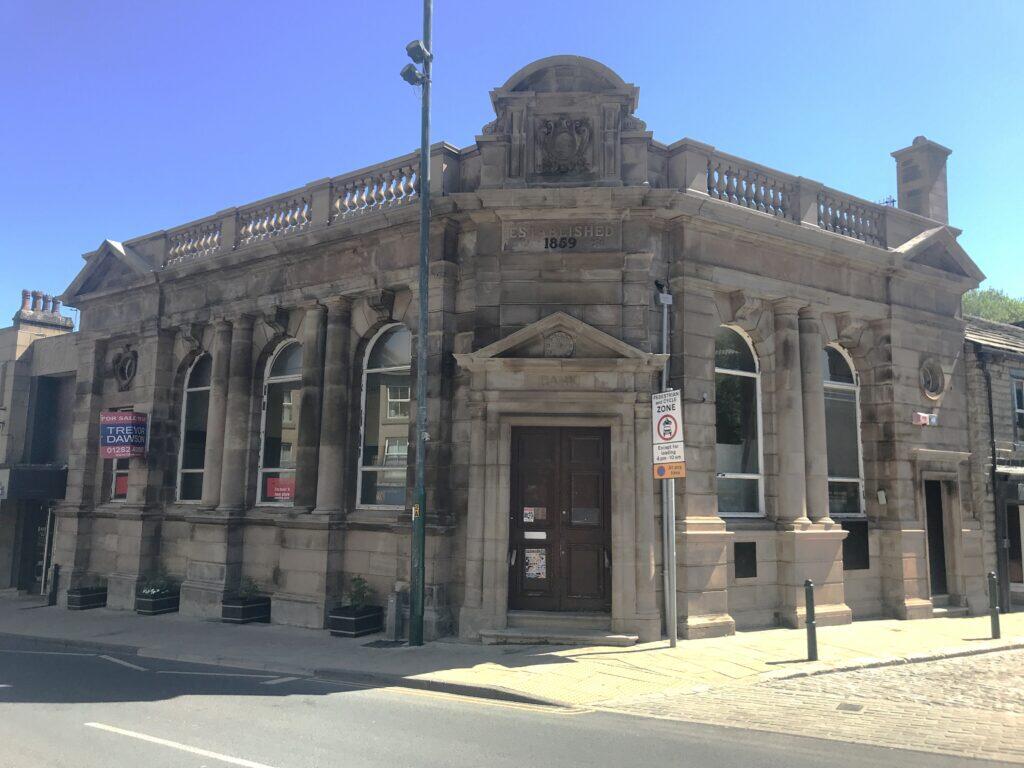 Main image of property: 6 Halifax Road, Todmorden, OL14 5AD