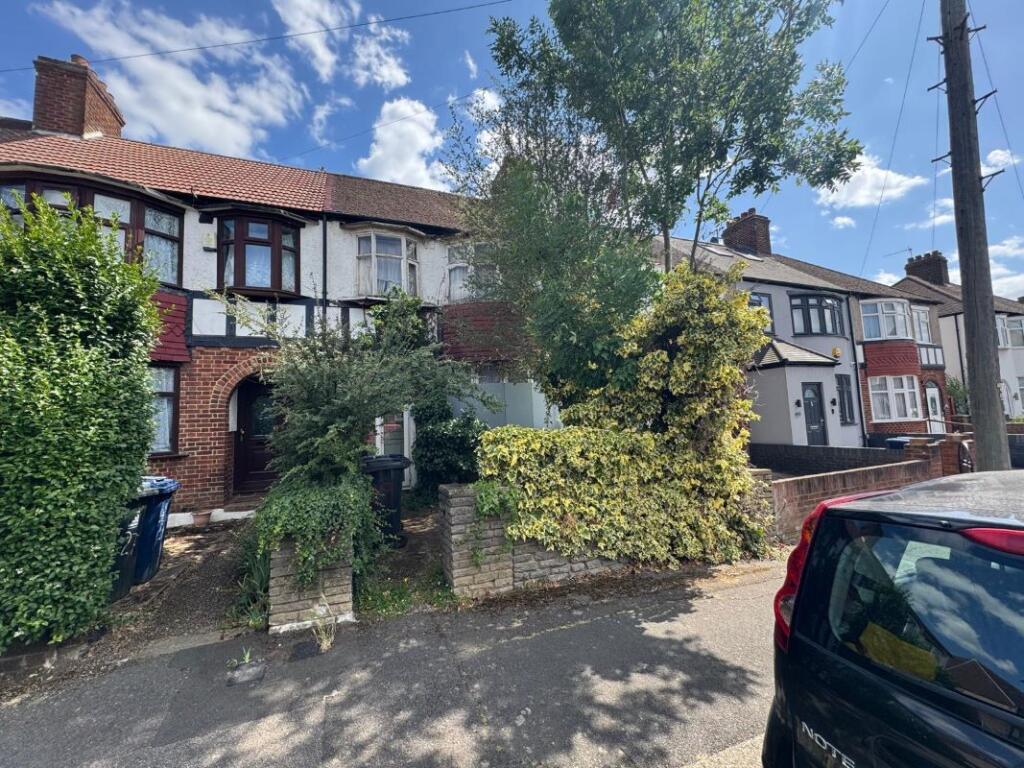 Main image of property: 29 Briar Crescent, Northolt, Middlesex, UB5 4NB