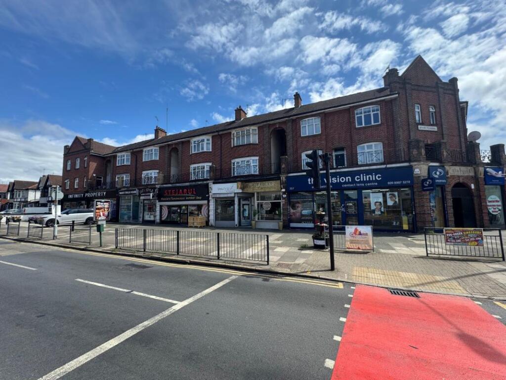 Main image of property: 2B Woodcock Hill, Harrow, Middlesex, HA3 0XR
