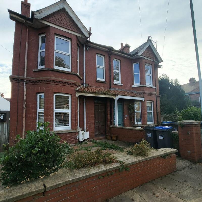 Main image of property: 4A Kingsland Road, Worthing, West Sussex, BN14 9EB