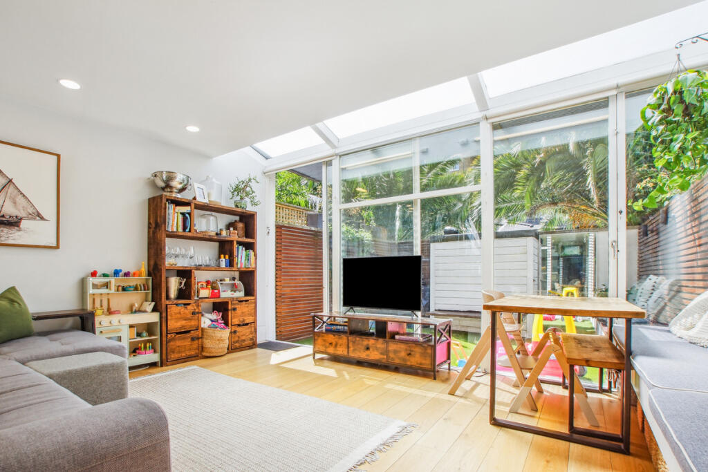 Main image of property: Longbeach Road, London, SW11