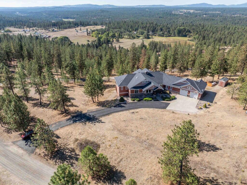 Main image of property: Washington, Spokane County, Chattaroy