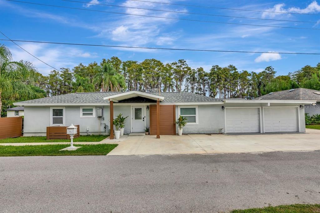 Main image of property: Florida, Hillsborough County, Lutz