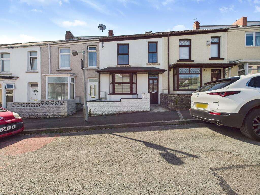 3 bedroom terraced house