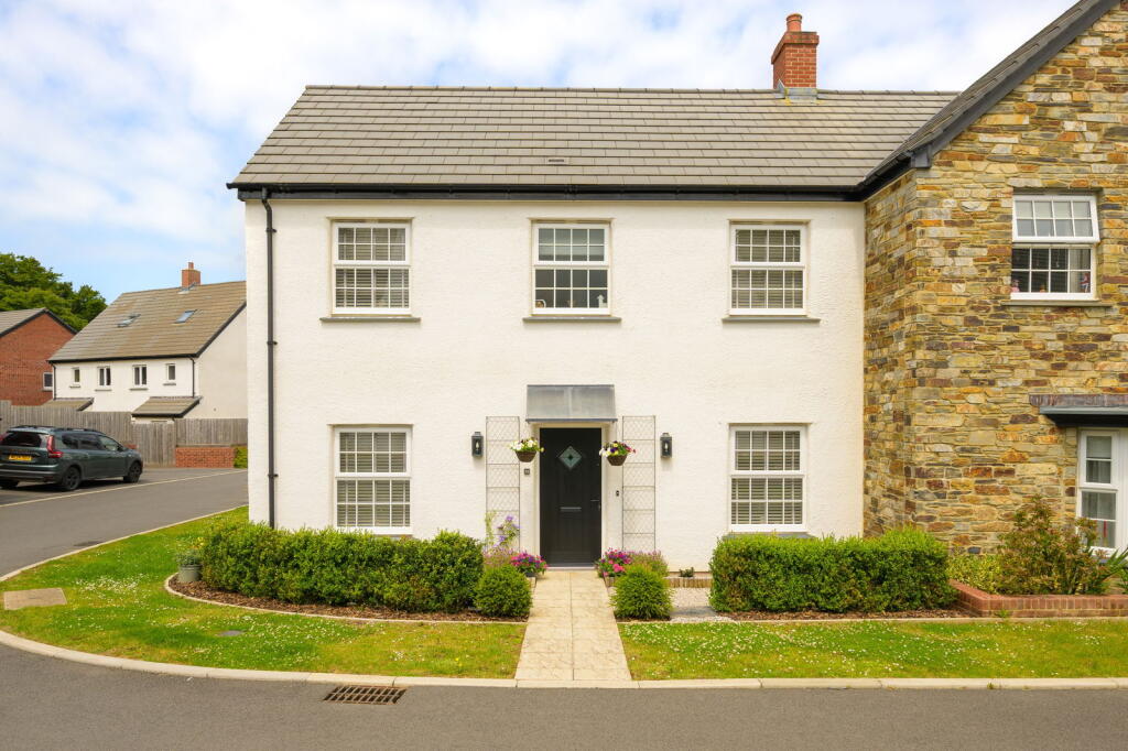 Main image of property: Gibbs Plantation, Fremington