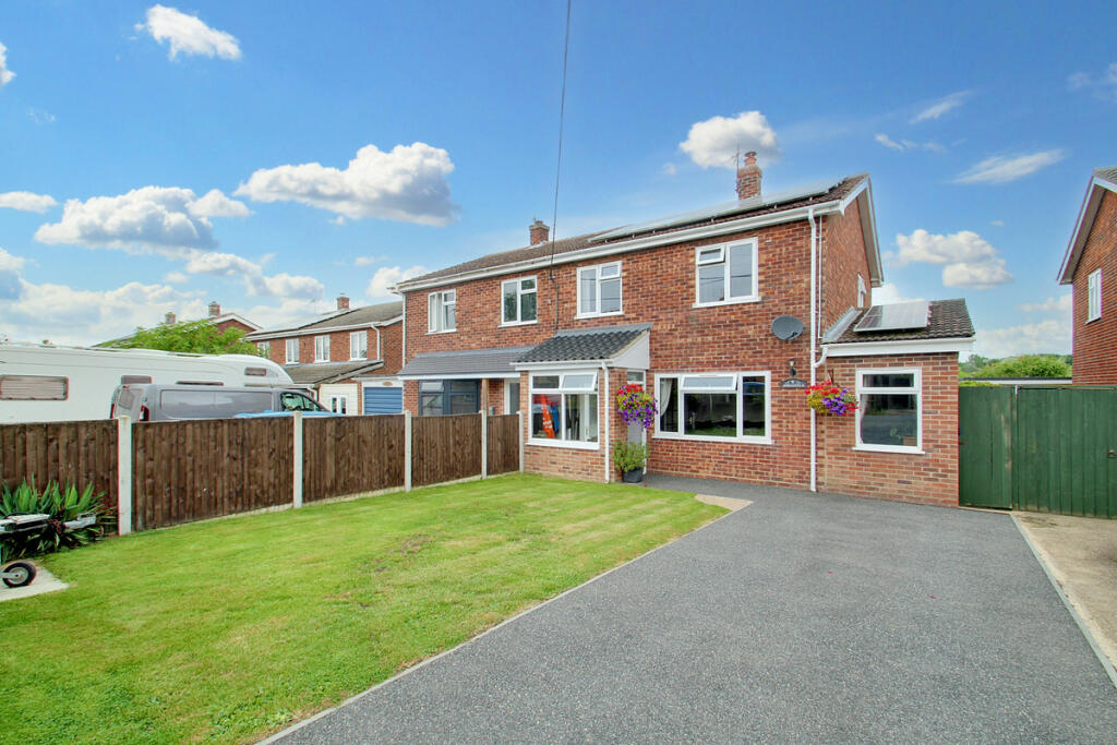 Main image of property: Top Road, Beccles, NR34 8