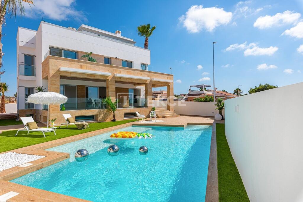 Main image of property: Valencia, Alicante, Rojales