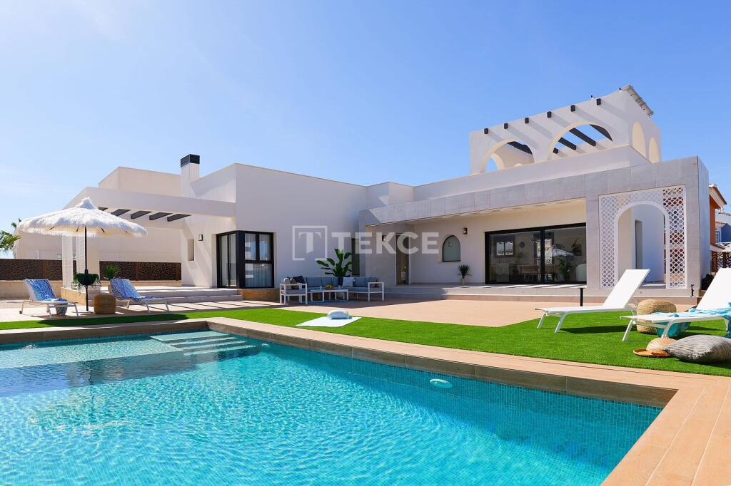 Main image of property: Valencia, Alicante, Rojales