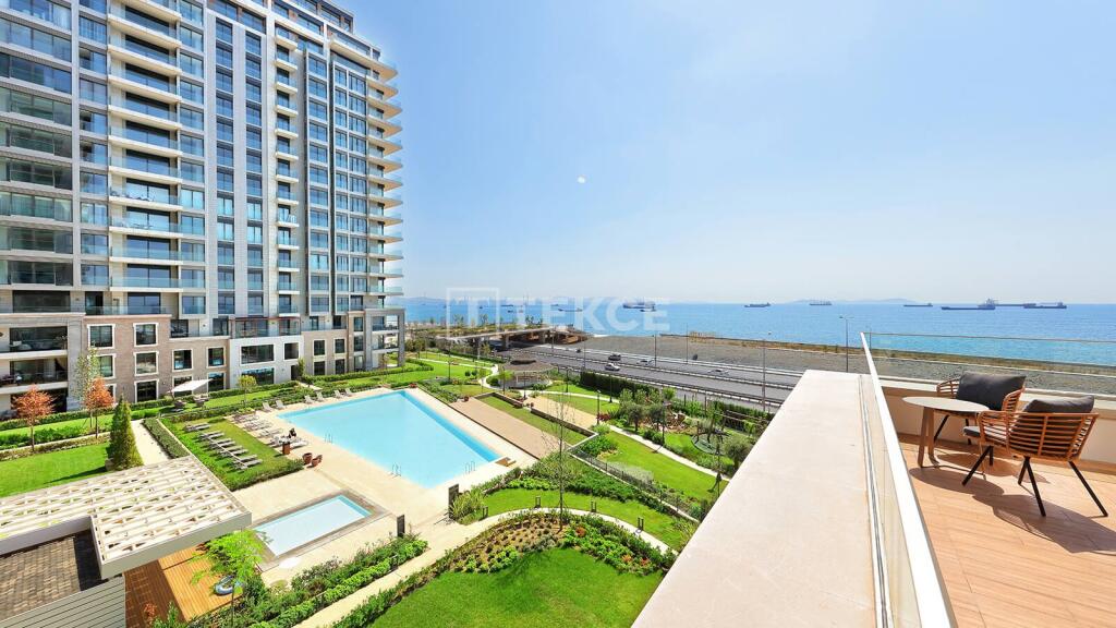 Main image of property: Istanbul, Zeytinburnu, Zeytinburnu