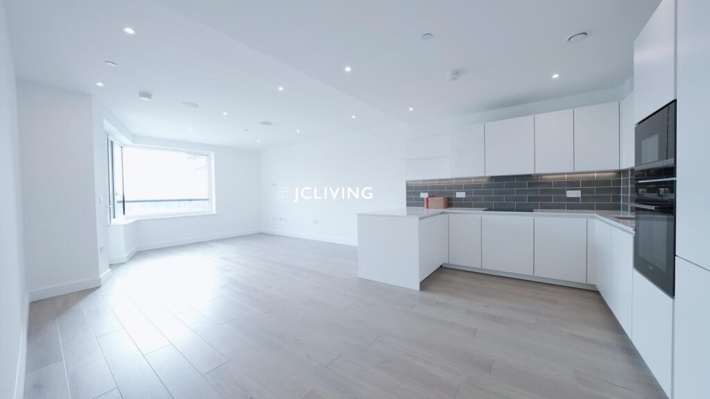 Main image of property: Granger, London Square, SE1