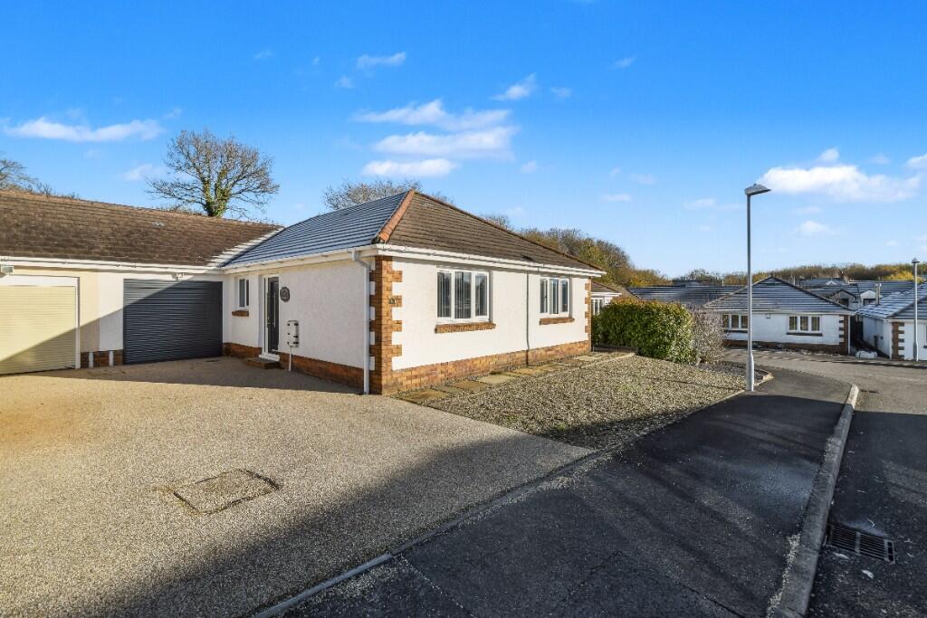 Main image of property: Clos Nant-y-ci, Ammanford, Carmarthenshire, South Wales, SA18