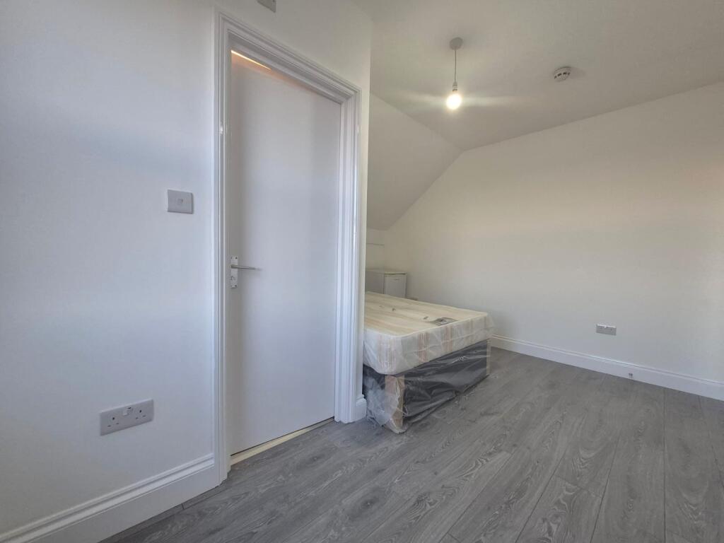 Main image of property: Myddleton Road, N22