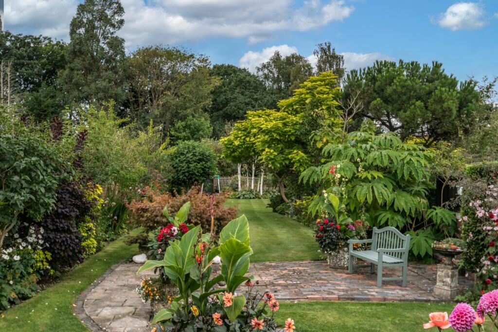Additional property image - Blackford Road, Shirley, Solihull, West Midlands, B90