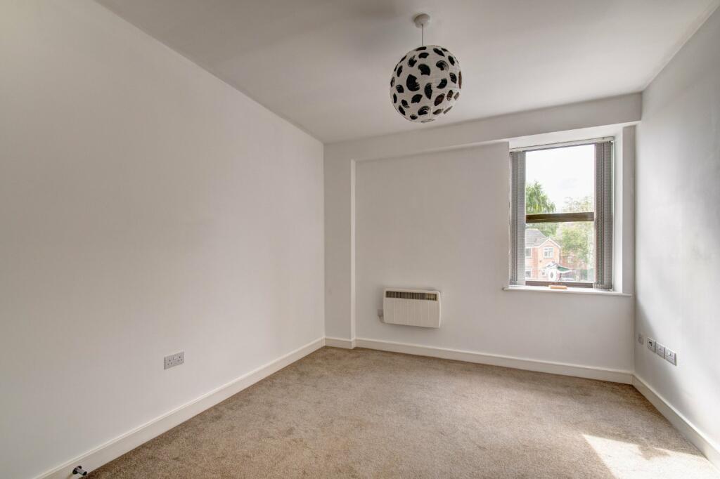Additional property image - Warwick Road, Solihull, West Midlands, B92