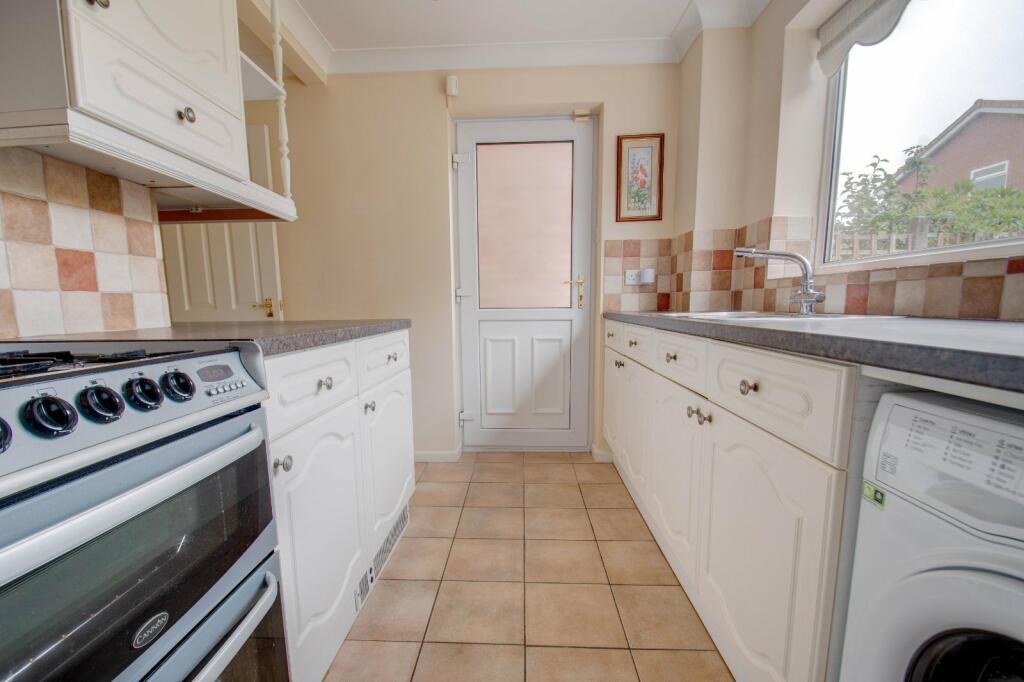 Additional property image - Pipers Green, Birmingham, West Midlands, B28