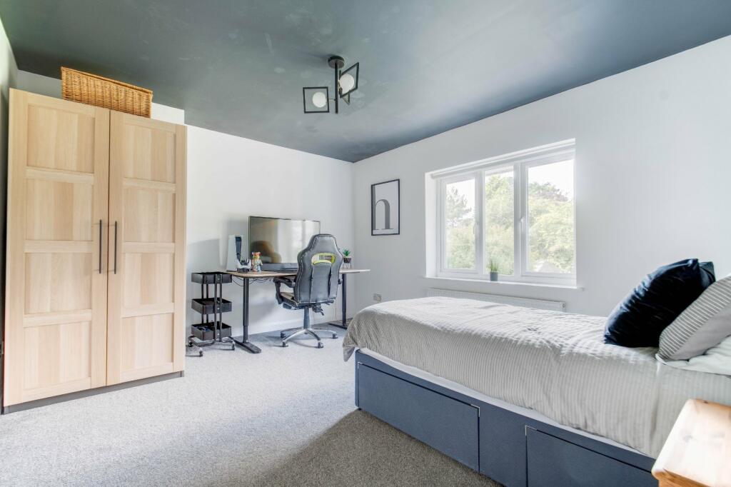 Additional property image - Fallowfield Road, Solihull, West Midlands, B92