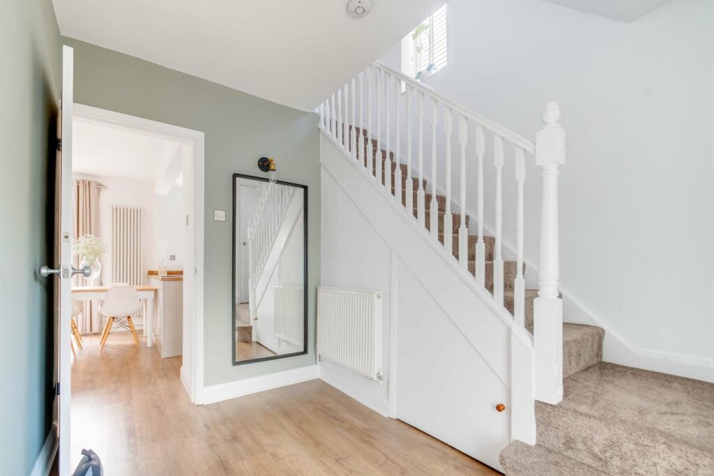 Additional property image - Fallowfield Road, Solihull, West Midlands, B92