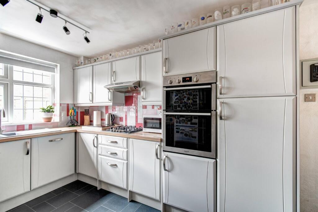 Additional property image - Westhill Close, Solihull, West Midlands, B92