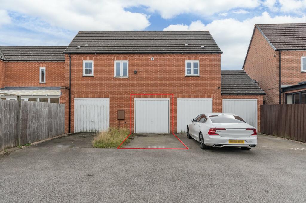 Additional property image - Wharf Lane, Solihull, West Midlands, B91