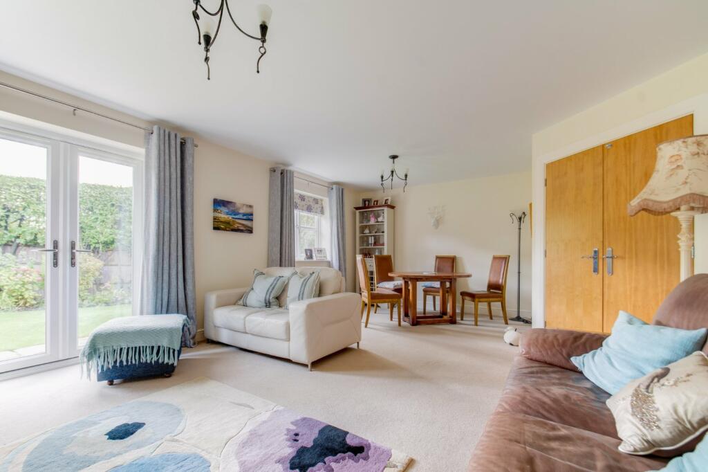 Additional property image - Damson Grove, Solihull, West Midlands, B92