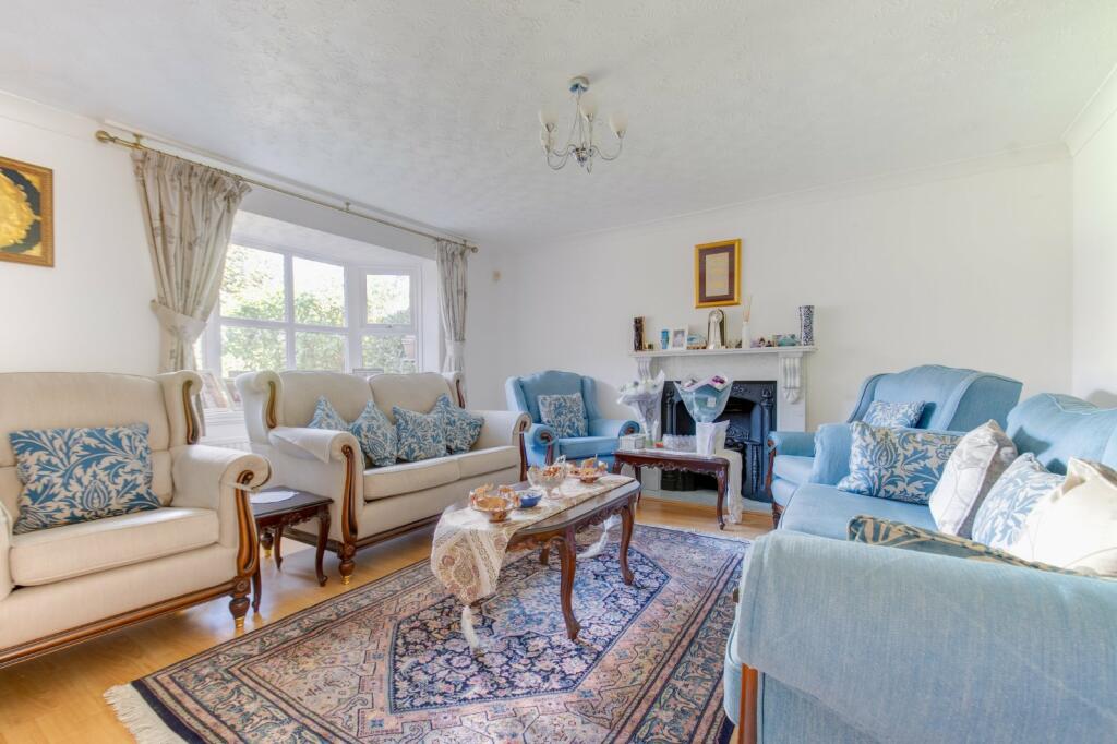 Additional property image - Brampton Crescent, Shirley, Solihull, West Midlands, B90