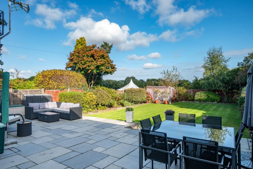 Additional property image - Streetsbrook Road, Shirley, Solihull, West Midlands, B90