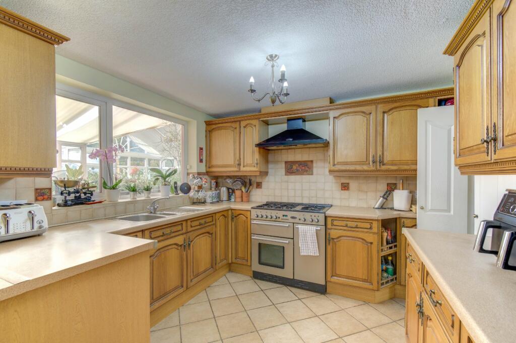 Additional property image - Kineton Green Road, Solihull, West Midlands, B92