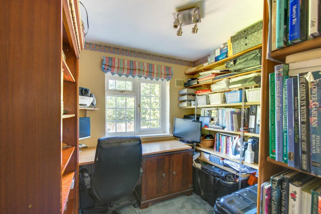 Additional property image - Kineton Green Road, Solihull, West Midlands, B92