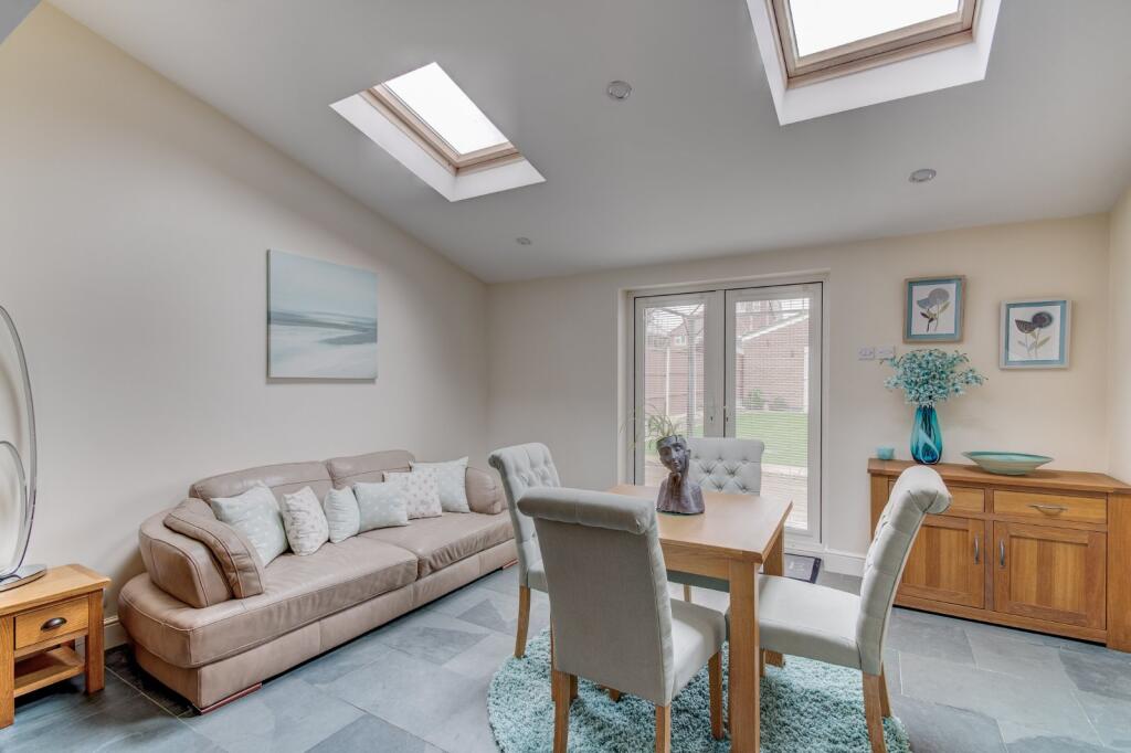 Additional property image - Barn Lane, Solihull, West Midlands, B92