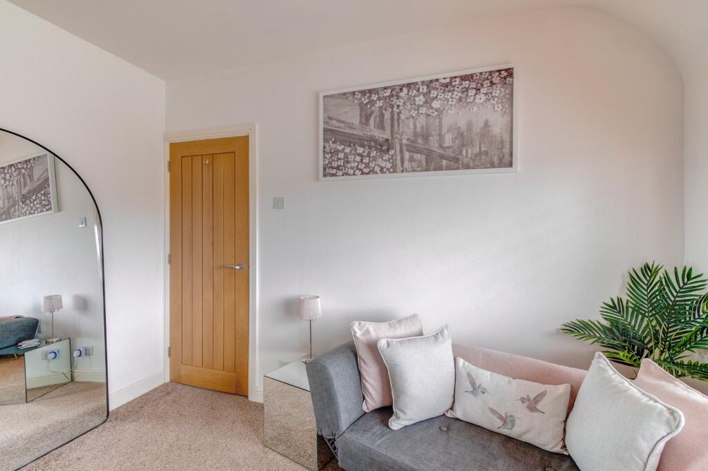 Additional property image - Barn Lane, Solihull, West Midlands, B92