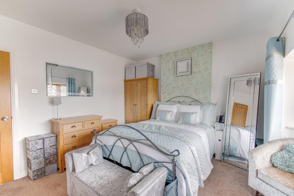 Additional property image - Barn Lane, Solihull, West Midlands, B92