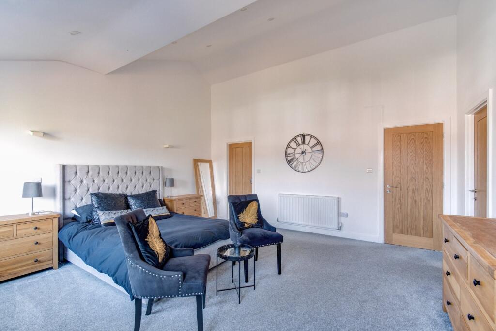 Additional property image - Finwood Close, Solihull, West Midlands, B92