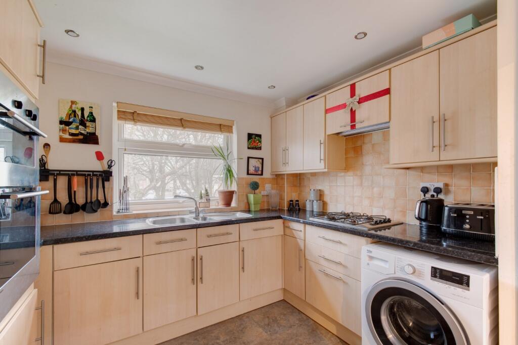 Additional property image - Lakefield Close, Birmingham, West Midlands, B28