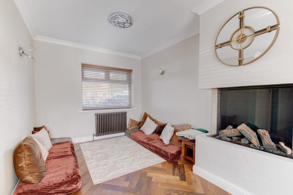Additional property image - Binton Road, Shirley, Solihull, West Midlands, B90