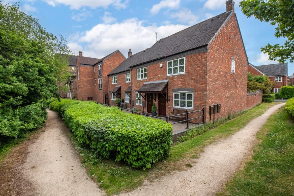 Main image of property: Broom Lane, Shirley, Solihull, West Midlands, B90