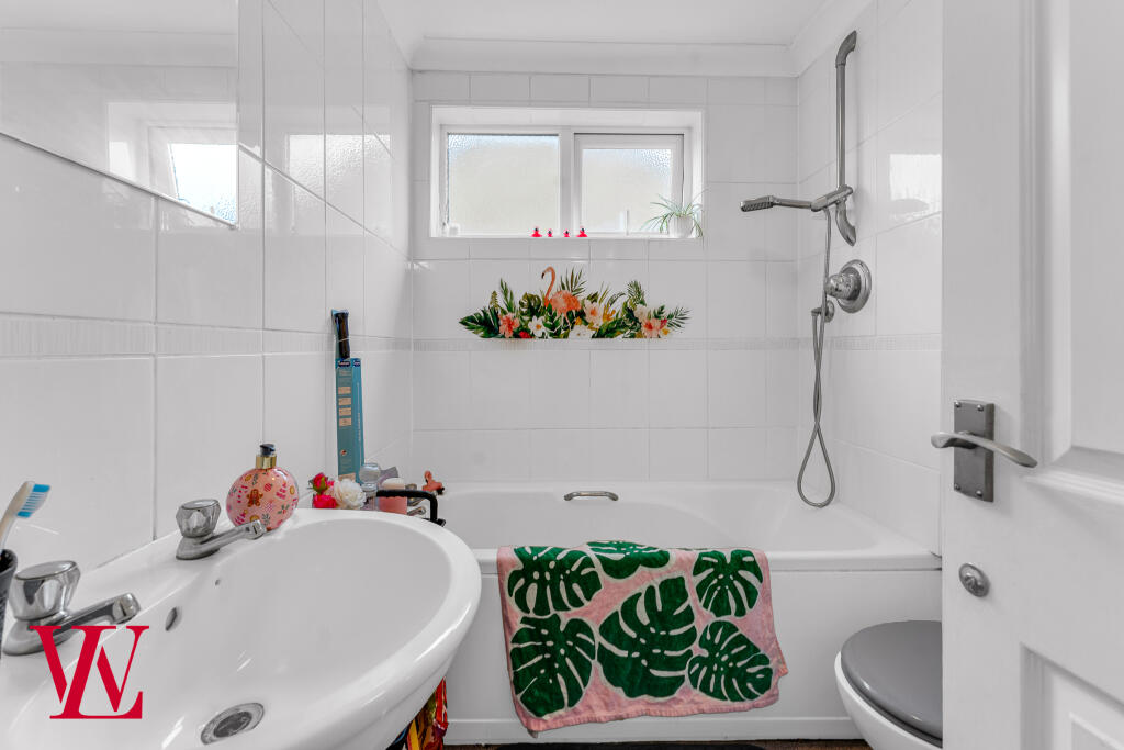 Additional property image - Irving Close, Bishop's Stortford, Hertfordshire